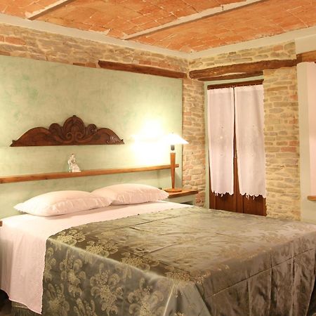 Agriturismo Ercolana Neviglie Стая снимка