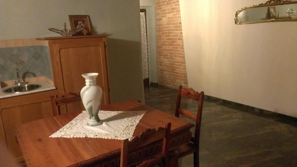 Agriturismo Ercolana Neviglie Стая снимка