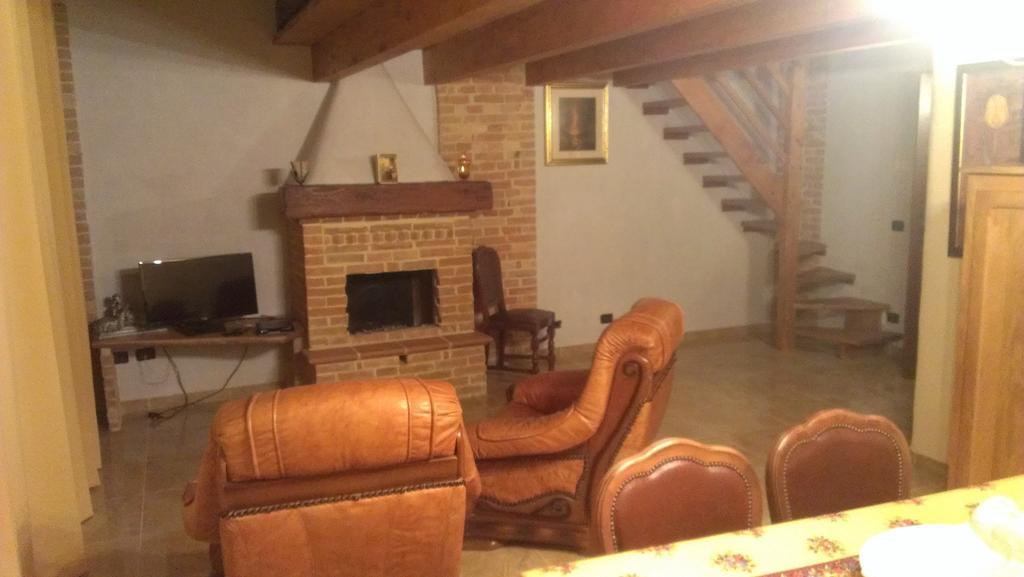 Agriturismo Ercolana Neviglie Екстериор снимка